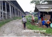 Puluhan Warga Desa Padajaya Geruduk Proyek Ayam Telur