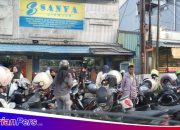 Bahu parkir jalan yang menggangu hak pengguna jalan ikut terkepras