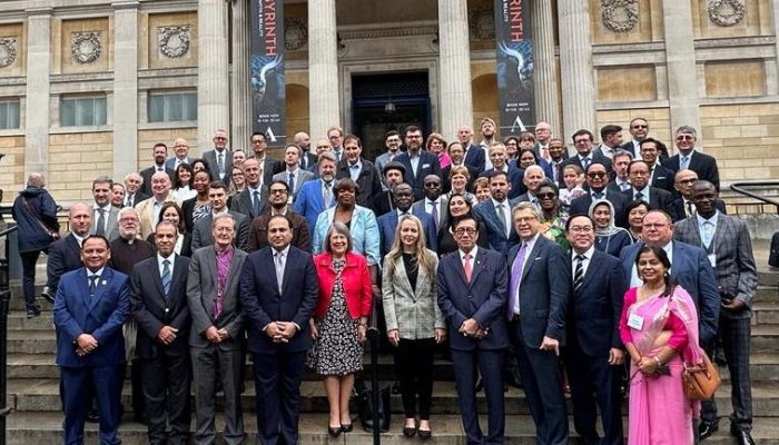 Di Oxford, Menteri Yasonna bicara soal Human Dignity