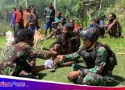 Komsos Satgas Mobile Raider 300 Siliwangi dengan Ngadubako di Papua