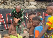 Makin Kondusif : Cukur Gratis untuk Masyarakat Gome, Papua