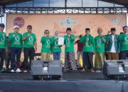 Puncak Hari Santri Nasional, Pemkab Indramayu Langsung Menyerahkan Sertifikat Waqaf Kantor PC NU 
