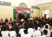 Jum’at Curhat, Kapolres Indramayu Kunjungi Pondok Pesantren Al-Ishlah Tajug dan Tahfidz Tugu