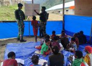 PROSES BELAJAR SEKOLAH DARURAT POS MAYUBERI SATGAS TNI 300 SILIWANGI DI PAPUA