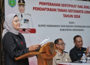 Pemkab Indramayu Bagikan 150 Sertifikat Program PTSL di Desa Arjasari