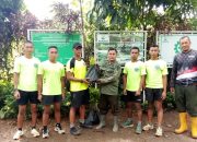 Jaga Kelestarian Alam, Perhutani Berikan Bantuan Bibit Kepada YONARHANUD 14/pwy Cirebon
