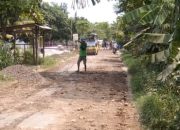 Perbaikan Jalan Oleh Dinas PUPR Indramayu, Disambut Baik Masyarakat Desa Kedungwungu