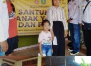 Karang Taruna Kecamatan Juntinyuat Bersama Karang Taruna Tunas Karya Santuni Anak Yatim Piatu