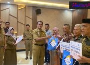 Bupati Hj Nina Agustina Beri Dana Purna Tugas Sebesar Rp 2,2 Miliar