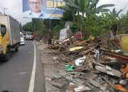 PROF SUTAN NASOMAL : PRESIDEN HARUS EVALUASI PUNCAK BOGOR. BANYAK VILA MEWAH TAMPA IMB DI LAHAN GARAPAN MILIK NEGARA