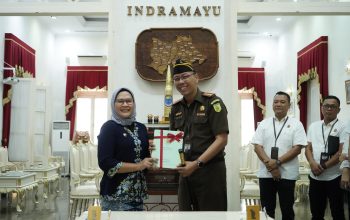 Bupati Nina Agustina dan Kejari Selamatkan Barang Milik Daerah Senilai 12,7 Miliar