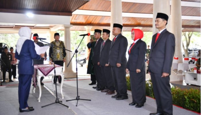 Bupati Nina Agustina Lantik Aspuri Jadi Ketua BAZNAS Kabupaten Indramayu