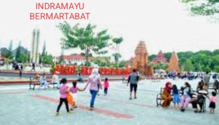 Bupati Nina Agustina : Alun – Alun Puspawangi Angkat Perekonomian Kerakyatan, PKL jaga Kebersihan dan Kenyaman