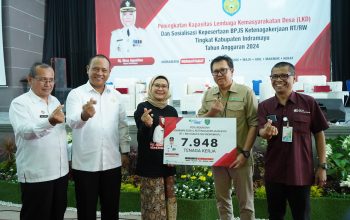 Bupati Nina Agustina Proteksi 7.948 RT/RW Dengan BPJS Ketenagakerjaan
