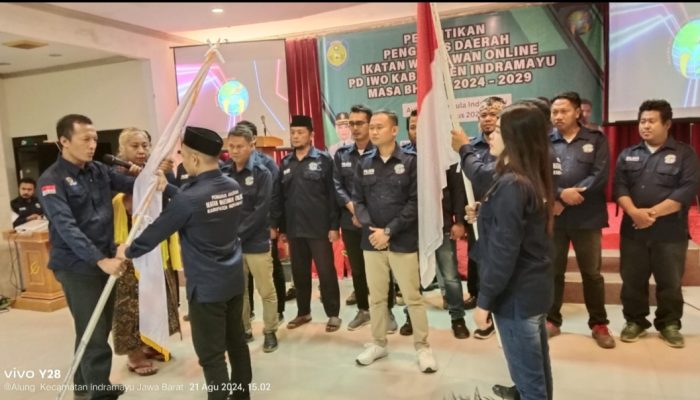 Ali Maknawi Resmi Dilantik PD IWO Indramayu Periode 2024-2029