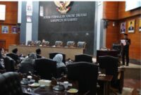Rapat Paripurna DPRD Kabupaten Indramayu Penyampaian/Pengumuman Hasil Pembentukan Fraksi – Fraksi