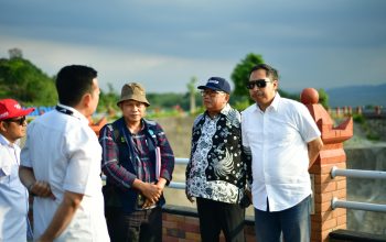 Kunjungi Bendungan Cipanas, Pjs. Bupati Indramayu Percepat Penanganan Irigasi Untuk Petani