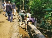 TMMD ) 122 Kodim 0608 Cianjur Bangun TPT