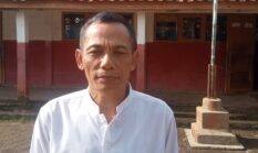 Siswa Siswi di Cianjur terpaksa Mengajar Di Teras