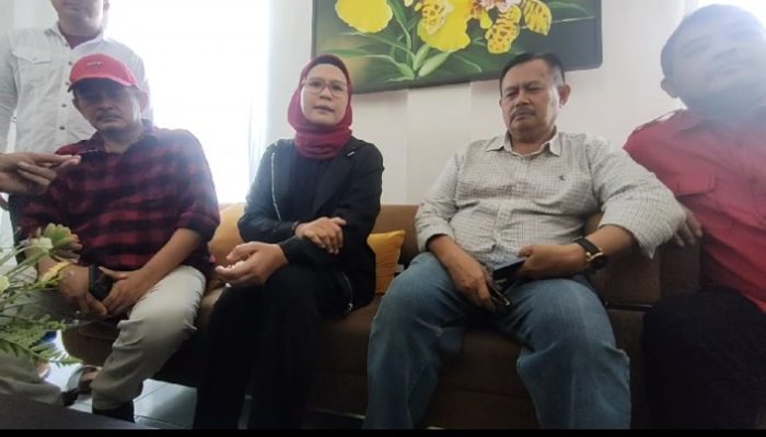 NINA AGUSTINA MEMBENARKAN ADANYA INSIDEN PENGHADANGAN OLEH SIMPATISAN PASLON LAIN SAAT KAMPANYE