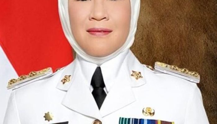 NINA AGUSTINA BERUPAYA PULANGKAN TKI ASAL INDRAMAYU YANG BEKERJA DI DAERAH KONFLIK ETNIS MYANMAR