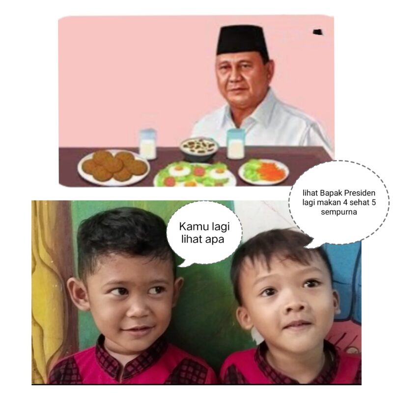 Foto : Anak anak TK melihat gambar Bapak Presiden 