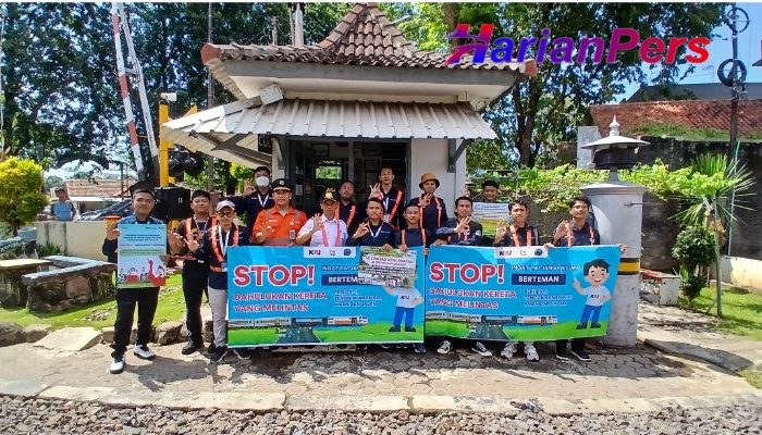 Peringati May Day, KAI Daop 3 Gelar Kampanye Keselamatan di 9 Titik Perlintasan Sebidang