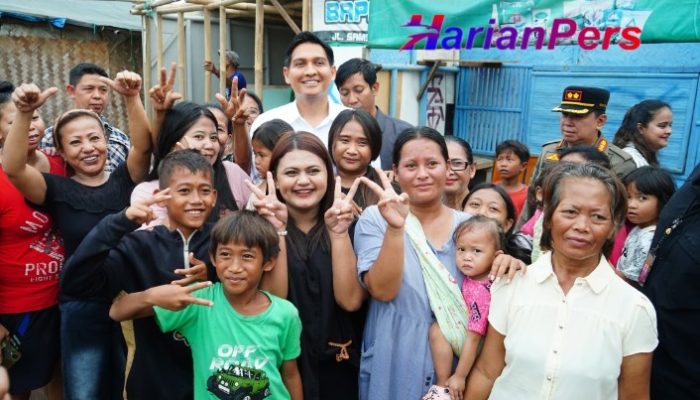 Bupati Lucky Hakim Beri Kontrakan Sopiah dan Jadikan Petugas Kebersihan di PT. BWI