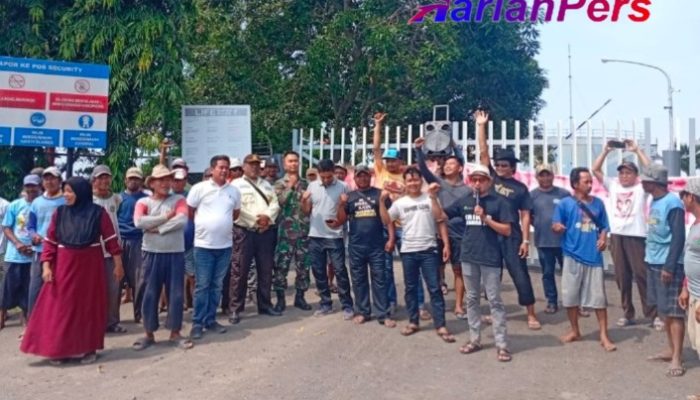 Aksi Masyarakat Kedungwungu Minta Kompensasi PIPA 90 M Untuk Pembangunan Masjid
