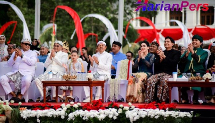 Bupati Indramayu Meriahkan Kirab Budaya HUT Jawa Barat 