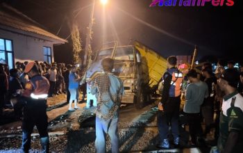 KAI Daop 3 Cirebon Memohon Maaf Atas Kelambatan KA Akibat Gangguan Perjalanan KA