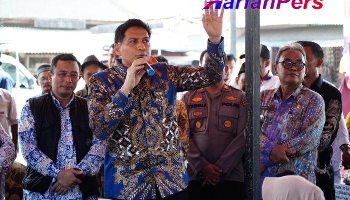 Kunjungi Wilayah Gantar, Bupati Lucky Hakim Perhatikan Daerah Perbatasan