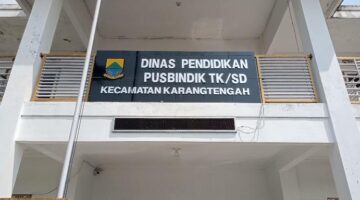 Orang Tua Siswa Geruduk Kantor Kordik Karangtengah, Desak Pencopotan Kepsek SDN Babakancaringin 1