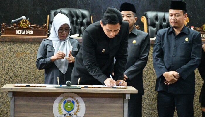 DPRD INDRAMAYU Gelar Rapat Laporan Pansus 5 Rencana Alih Status RSUD R.A & Penyertaan Modal PT BPR