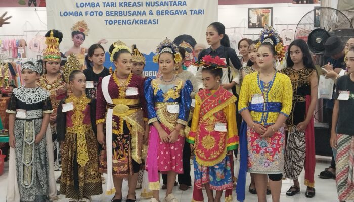 Poepoen Gelar Tari kreasi Nusantara