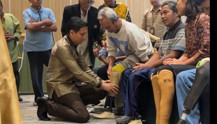 Dukungan Nyata untuk Atlet Disabilitas, Bupati Indramayu dan Perusahaan Jepang Serahkan Bantuan