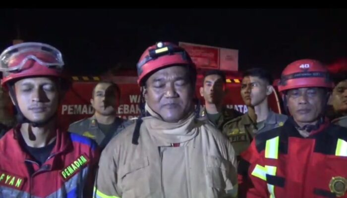 Korsleting Listrik Hanguskan 1 Rumah & 3 Toko di Cianjur, Damkar: Kerugian Rp100 Juta, Nihil Korban Jiwa