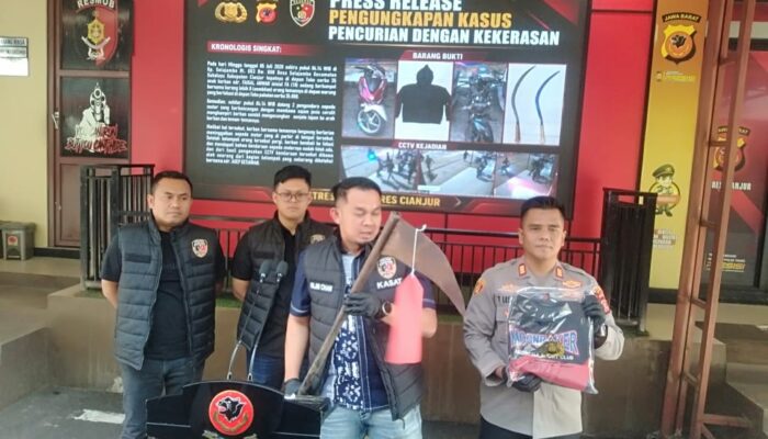 Nekat Bawa Sabit 1 Meter, Pemuda 20 Tahun Bacok Warga di Gombong Cianjur