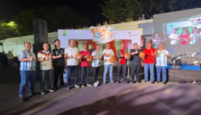 Bupati Karawang Buka Ruang Baru Bagi Masyarakat Saat Libur Sekolah Melalui Nobar Gratis dan Sosialisasikan Produk Unggulan UMKM