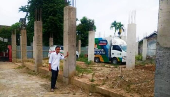 Dua Minggu Jalan Ditutup Total, Pembangunan Rabat Beton Baros Tuai Keluhan Warga