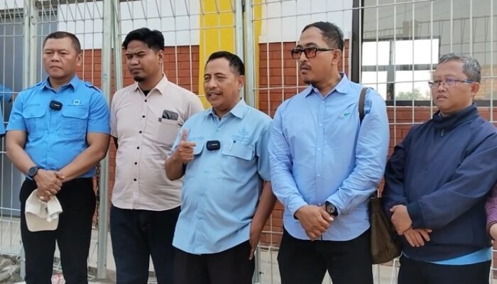 Pastikan Pelayanan Air Bersih, Bupati Lucky Hakim Tinjau Langsung Intake 200