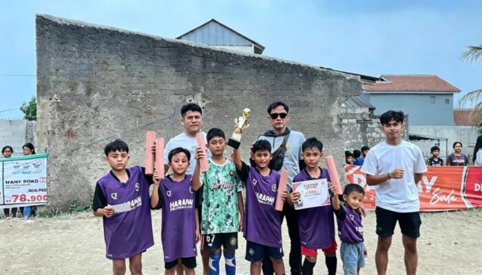WUJUD CINTA TANAH AIR: WARGA MARGALUYU CIANJUR RAMAIKAN HUT RI KE-81 LEWAT SEPAKBOLA ANTAR RT