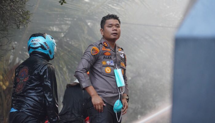 GEREJA GBI NEHEMIA CIANJUR TERBAKAR, POLISI SELIDIKI PENYEBAB