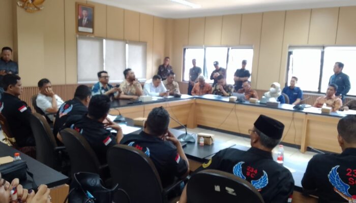 DESAK UHC DIKEMBALIKAN, 234 SC CIANJUR AUDIENSI KE DPRD