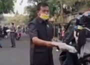 Abu Krakatau Sampai Cianjur, Golkar Bagi Ribuan Masker di Jalan Siliwangi